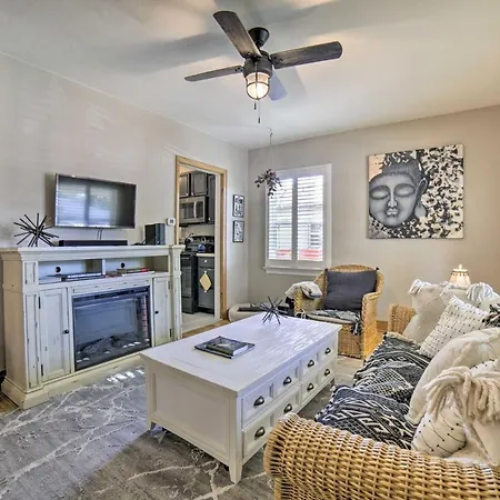 Enchanting Reno Retreat With Deck Walk To Midtown!